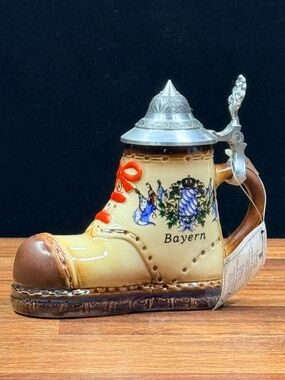 KING Shoe Shaped Beer Stein “Bayern”